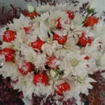 Цветна кутија со свежо цвеќе - рачно изработен подарок, Made By Me Виница