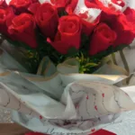 Букет црвени ружи со рафаело - Made By Me Виница